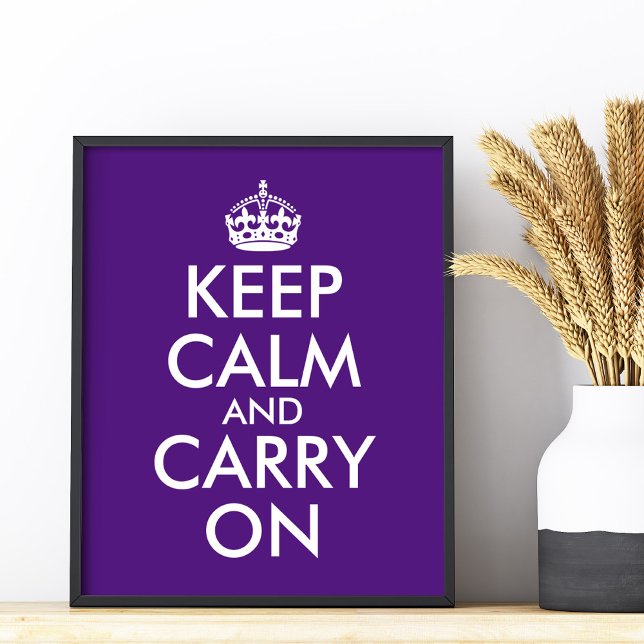 Póster Haz que tu propia púrpura real mantenga la calma y (Make Your Own Royal Purple Keep Calm and Carry On Poster)