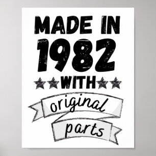 Póster hecho en 1982 con piezas originales,