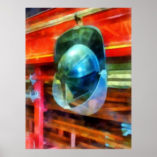 Póster Helmet colgando en un camión de bomberos (Frente)