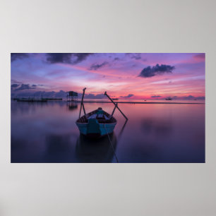 Póster Hermosa puesta de sol en la playa con cielo morado