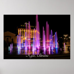 Póster Hermosa vista nocturna Kiev Ucrania