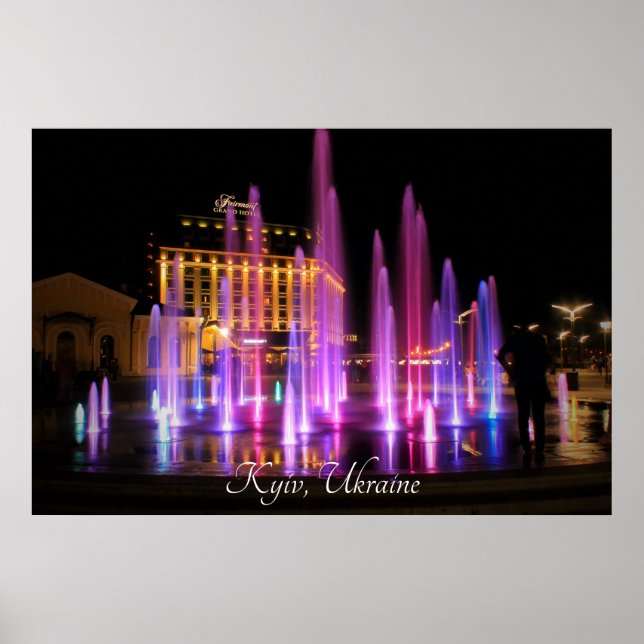 Póster Hermosa vista nocturna Kiev Ucrania (Frente)