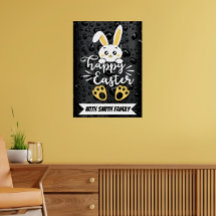 Hermoso conejo de Pascua con pata amarilla