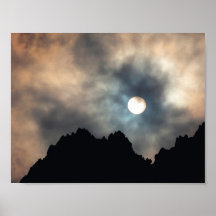 Hermoso poster de ráfagas en la nube