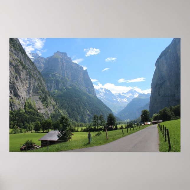 Póster Hermoso Valle de Lauterbrunnen, Suiza (Frente)