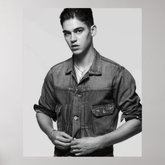 Póster Hero Fiennes Tiffin