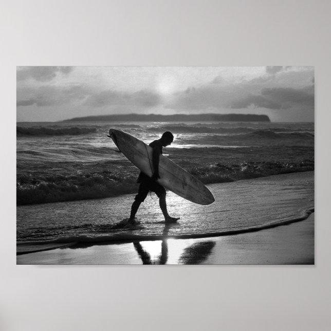 Póster Hogar de rumbo de surfista hawaiano, blanco y negr (Frente)