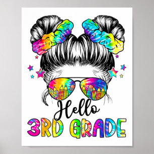 Póster Hola Chica de 3er Grado con Moño de Pelo Desordena