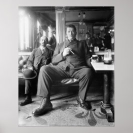 Póster Hombre gigante bebiendo una cerveza, 1910. Foto de