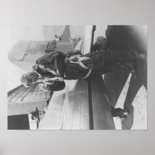 Póster Howard Hughes Pilot Boarding Plane in Full