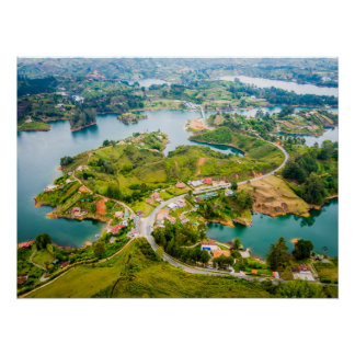 Póster Impresionante vista aérea de Guatape Antioquia