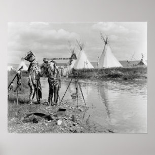 Póster Indios viendo fotos, 1913. Foto antigua
