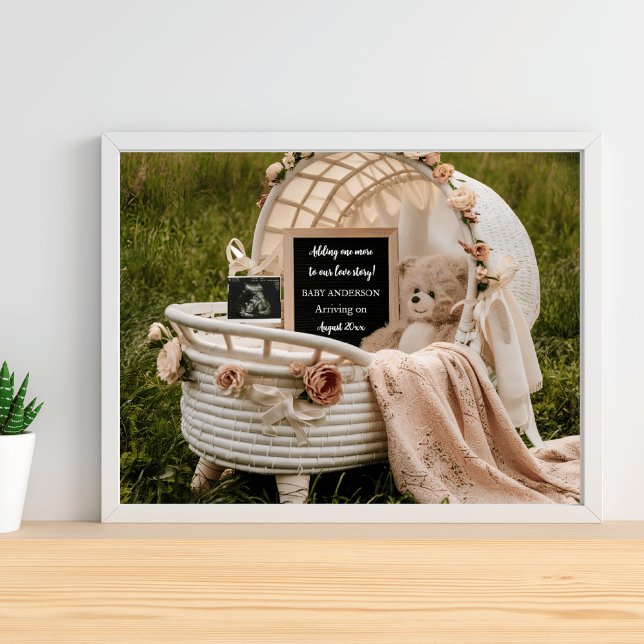 Póster Invitación de embarazo cinematográfico vintage (Subido por el creador)