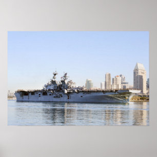 Póster Isla Makin USS (LHD 8)