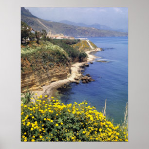 Póster Italia, Sicilia. La costa norte de Sicilia en