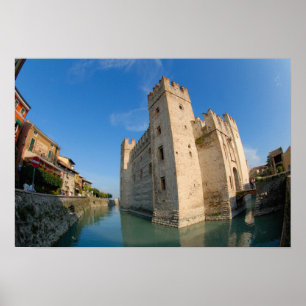 Póster Italia, Sirmione, el lago de Garda, el Scaliger