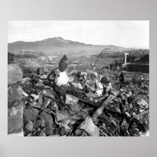 Póster Japón en Nagasaki luego de la bomba atómica