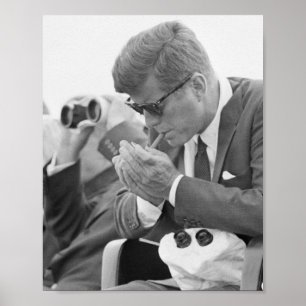Póster Joihn Kennedy Smoking