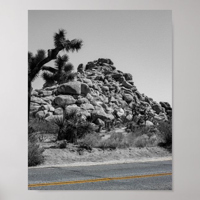 Póster Joshua Tree Rocks with Road - California Photo (Frente)