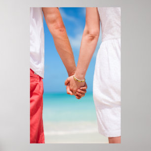 Póster Joven pareja cogiendo la mano
