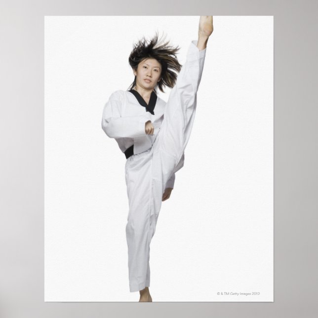 Póster Joven practicando patadas (Frente)