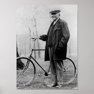 Póster Juan D. Rockefeller con la bicicleta - 1913