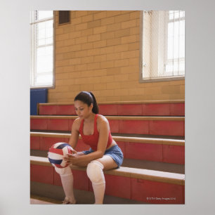 Póster Jugador de voleibol con voleibol