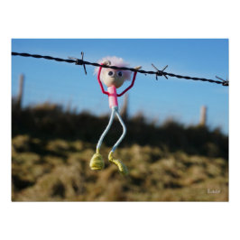 Póster Kracht patser Fubby aan Prikkeldraad.