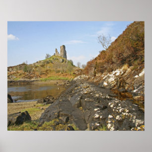 Póster Kyleakin, Escocia. Las antiguas ruinas de