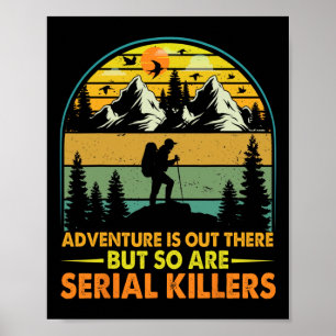 Póster La aventura de camping está ahí fuera pero también