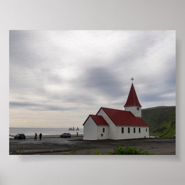 Póster La iglesia de Vik en Islandia (Frente)