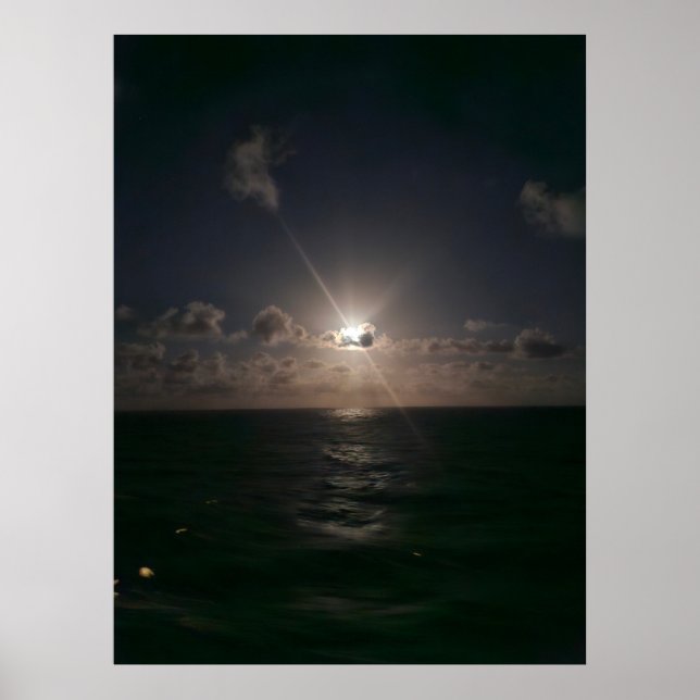 Póster La luna llena en el mar (Frente)