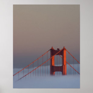 Póster La niebla atraviesa la bahía de San Francisco cubr