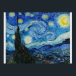 Póster La noche estrellada de Van Gogh<br><div class="desc">La noche estrellada de Vincent van Gogh (1889) es una de las obras más icónicas del post-impresionismo. Pintado en Saint-Rémy, captura un cielo nocturno agitado lleno de emoción y movimiento, contrastando con el tranquilo pueblo de abajo. Sus colores llamativos y sus pinceles expresivos lo convierten en una obra maestra atemporal....</div>