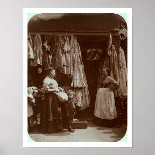 Póster La tienda de ropa vieja, siete diales, de la