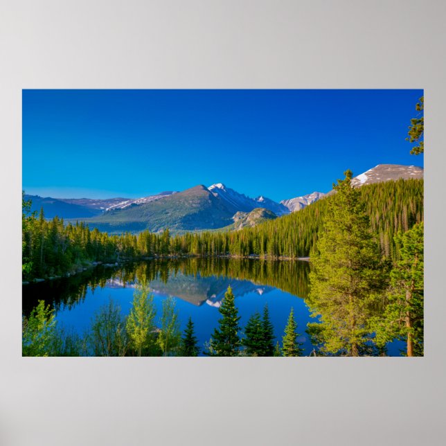 Póster Lago Bear en el Parque Nacional de las Montañas Ro (Frente)
