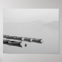 Lago Blanco y Negro con Poster de barcos