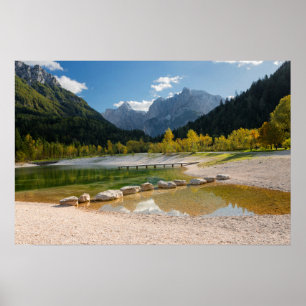 Póster Lago Jasna en los Alpes eslovenos en otoño