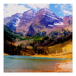 Póster Lago marrón y las Belces marrón en otoño