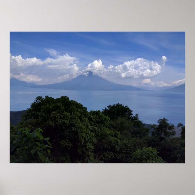 Póster Lake Atitlan Volcanoes (Frente)