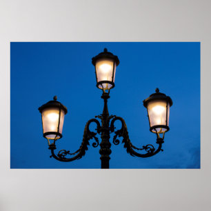 Póster Lámpara encendida por la noche, Venecia
