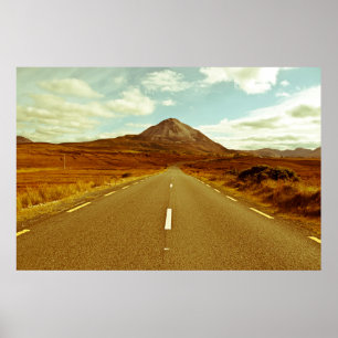 Póster landscape of road to the Errigal mountains