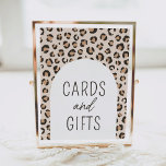 Póster Leopard Print Birthday Party Cards and Gifts Rótul<br><div class="desc">Muestra a amigos y familiares dónde dejar sus tarjetas y regalos en el cumpleaños de tu pequeña con este cartel de impresión de leopardo.</div>
