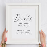 Póster Letrero de Bebidas Destacadas para Boda | Menú de<br><div class="desc">Sirve tus cócteles con estilo con este elegante letrero de bebidas Signature para bodas, que presenta un diseño moderno en negro y blanco con espacio para las opciones de bebida de la novia y el novio. Perfecto para exhibir en su bar o área de recepción, este cartel de menú de...</div>