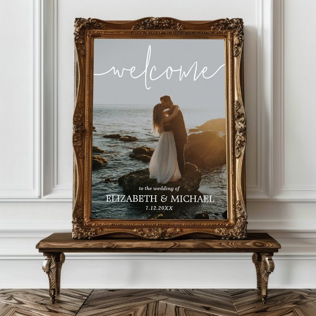 Póster Leyenda de bienvenida de boda Poster Foto Guión bl (Wedding welcome sign poster with your favorite photo and details in white lettering)