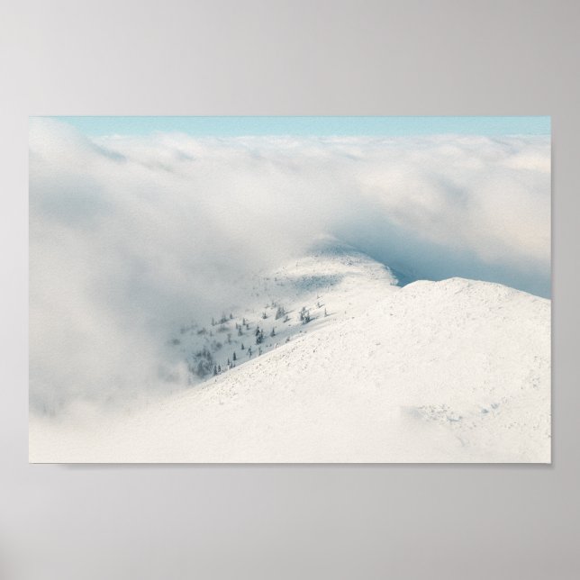 Póster Limpieza de nubes sobre montañas de bosques de abe (Frente)