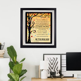 Póster Lindo niño en aula escuela de pájaros árbol inspir