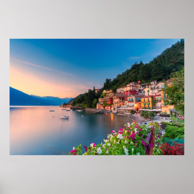 Póster Línea costera | Varenna, Lombardía, Italia (Frente)