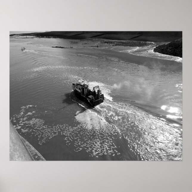 Póster Little Trawler, Puerto de la Bahía de Cardiff - Ne (Frente)