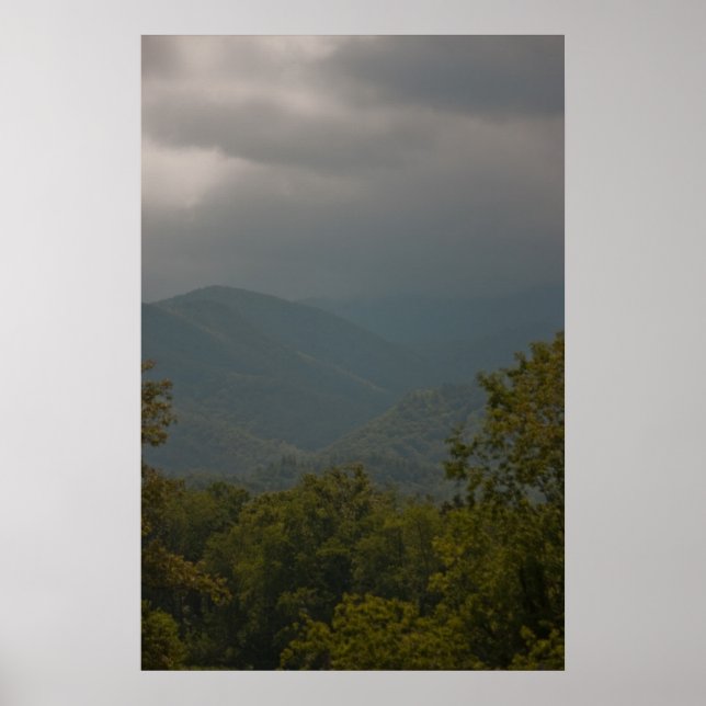 Póster "Lluvia en las Montañas Humeantes" (Frente)